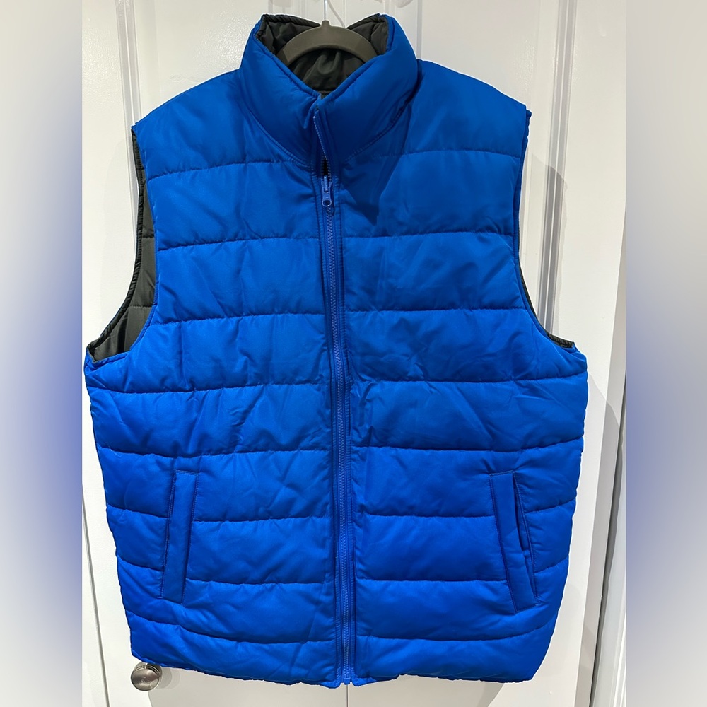GAP Men’s Reversible Blue & Grey Puffer Vest